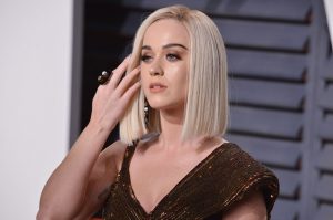 ¿Katy Perry encontró el amor en el cumpleaños de Elton John?