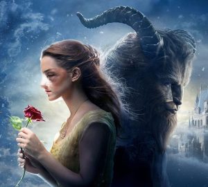 Policía de Ecuador se inspiró en "La Bella y la Bestia" para campaña en contra de la violencia de género