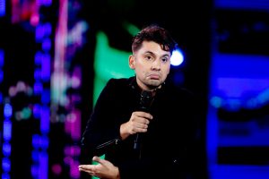 Fabrizio Copano cumplió su promesa: Mira cuánto donó a Bomberos por sus garabatos en el Festival de Viña