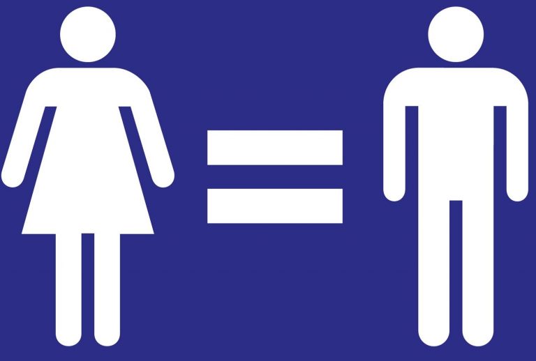 Mujer transexual denuncia discriminación en tienda del centro de Santiago