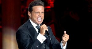 ¡Se pasó! Mira el baile de Luis Miguel que revoluciona las redes sociales