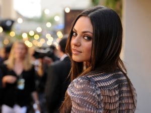 Mila Kunis mostró cómo quedó su figura tras ser madre por segunda vez