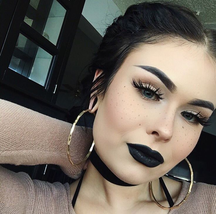 Este es el tono de labial que causa en el 2017