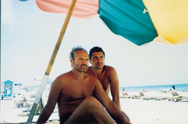Antonio y Gianni Versace