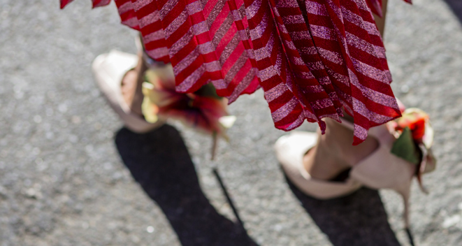 Zapatos de colores causan furor en las redes sociales