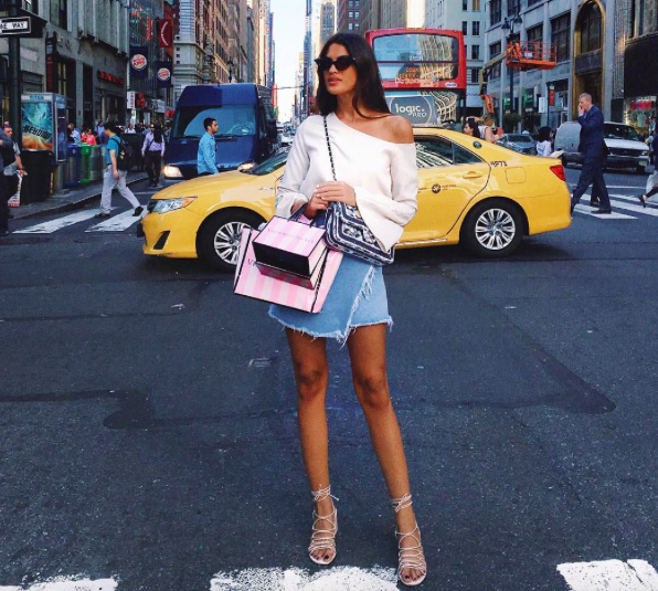 Este es el detalle que hace lucir muy femenina a las mujeres