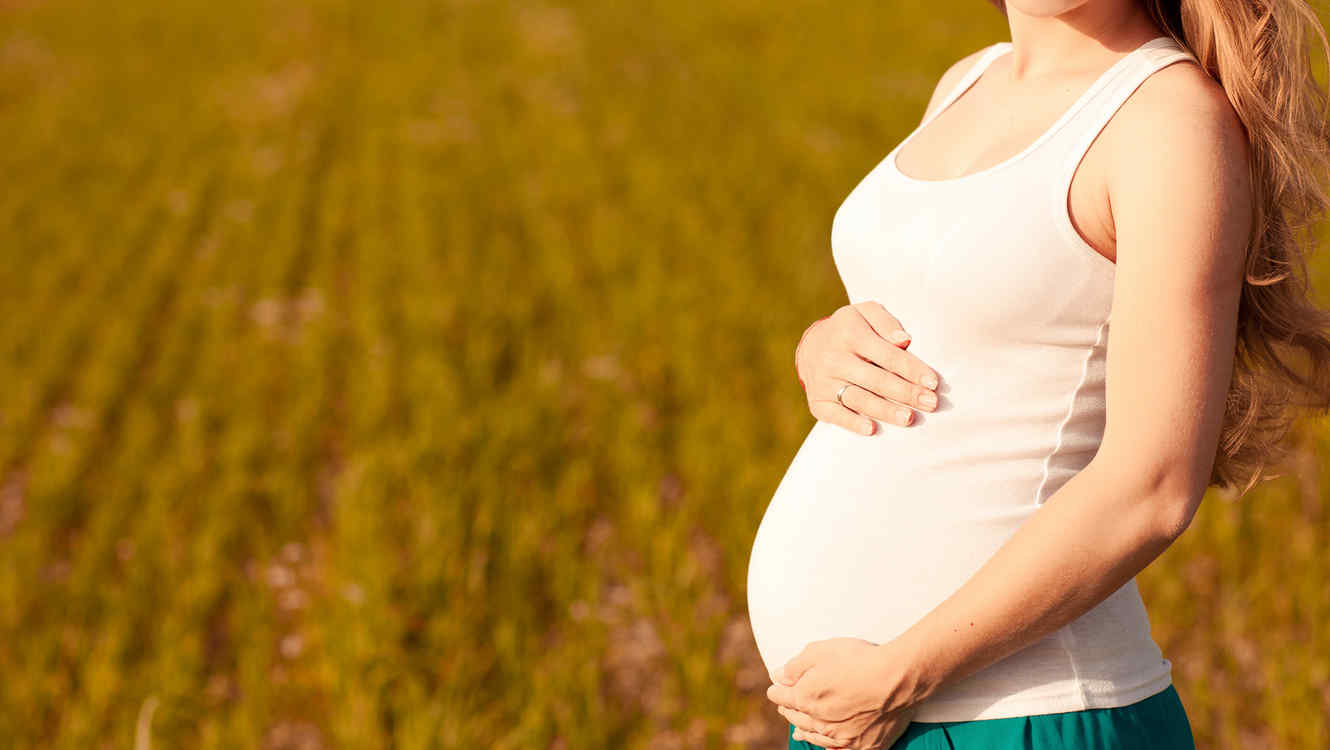 Conoce cómo las estaciones del año influyen en el embarazo