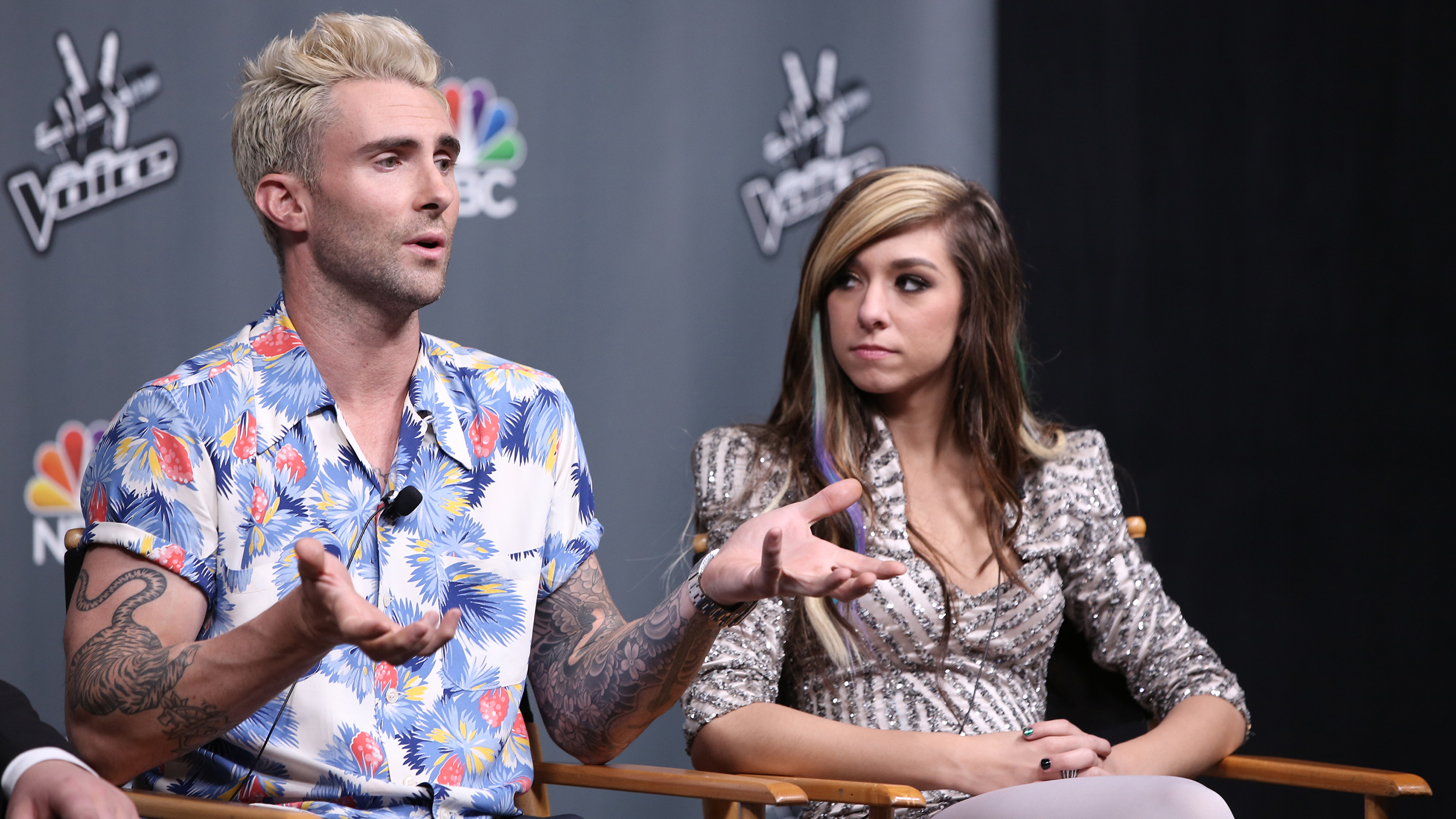 Adam Levine le rinde tributo en "The Voice" a ex participante asesinada