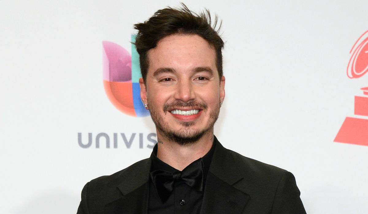 #AlertaDeRomance Comparten fotografía de J Balvin con supuesta novia