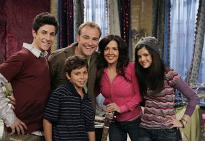 ¡Reencuentro del elenco de "Los hechiceros de Waverly Place"! David Henrie contrajo matrimonio