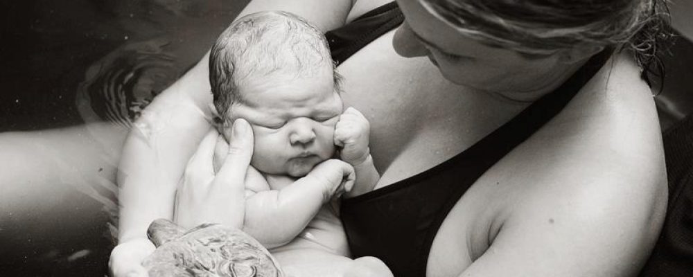 ¿Quieres tener un parto en casa? Estas celebridades te cuentan su experiencia