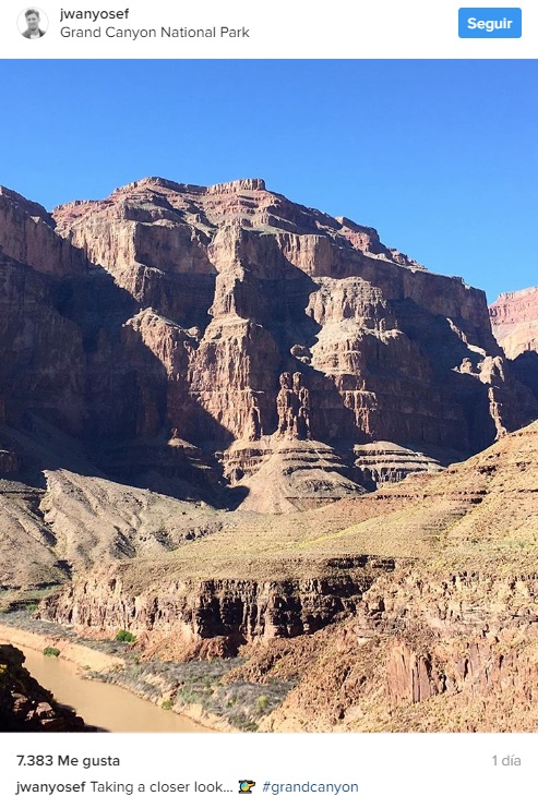 Ricky Martin y Jwan Yosef en el Grand Canyon