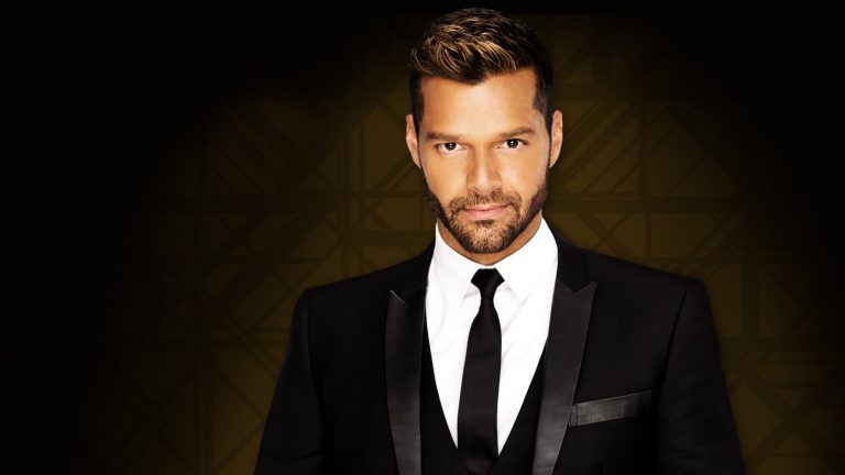 Opiniones encontradas por el nuevo look de Ricky Martin