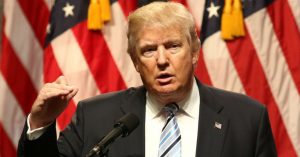 Trump se autoproclama ganador y acusa 'fraude electoral'