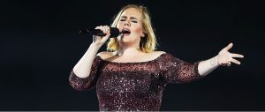 La extraña forma con la que Adele celebró su cumpleaños