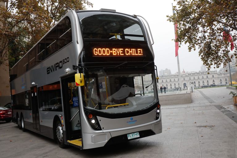 Bus de dos pisos del Transantiago termina plan piloto y vuelve a Canadá