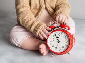 ¿Cómo afecta el cambio de hora en los niños?