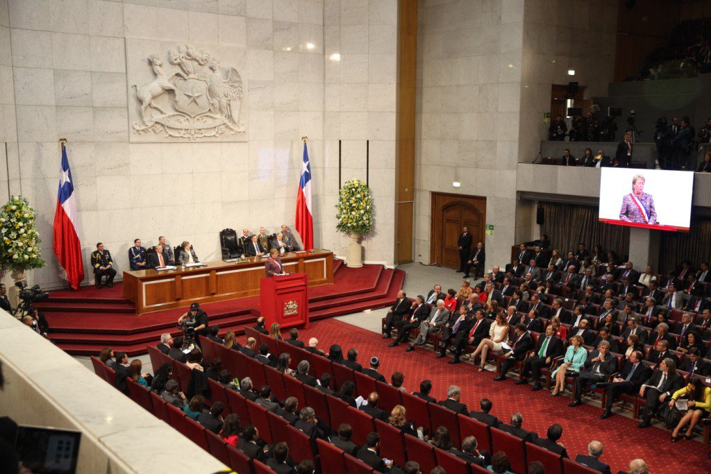 #FMDOSTeInforma Suspenderán las clases en Valparaíso por la cuenta pública