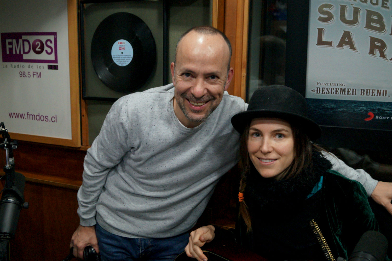 María Colores en FMDOS