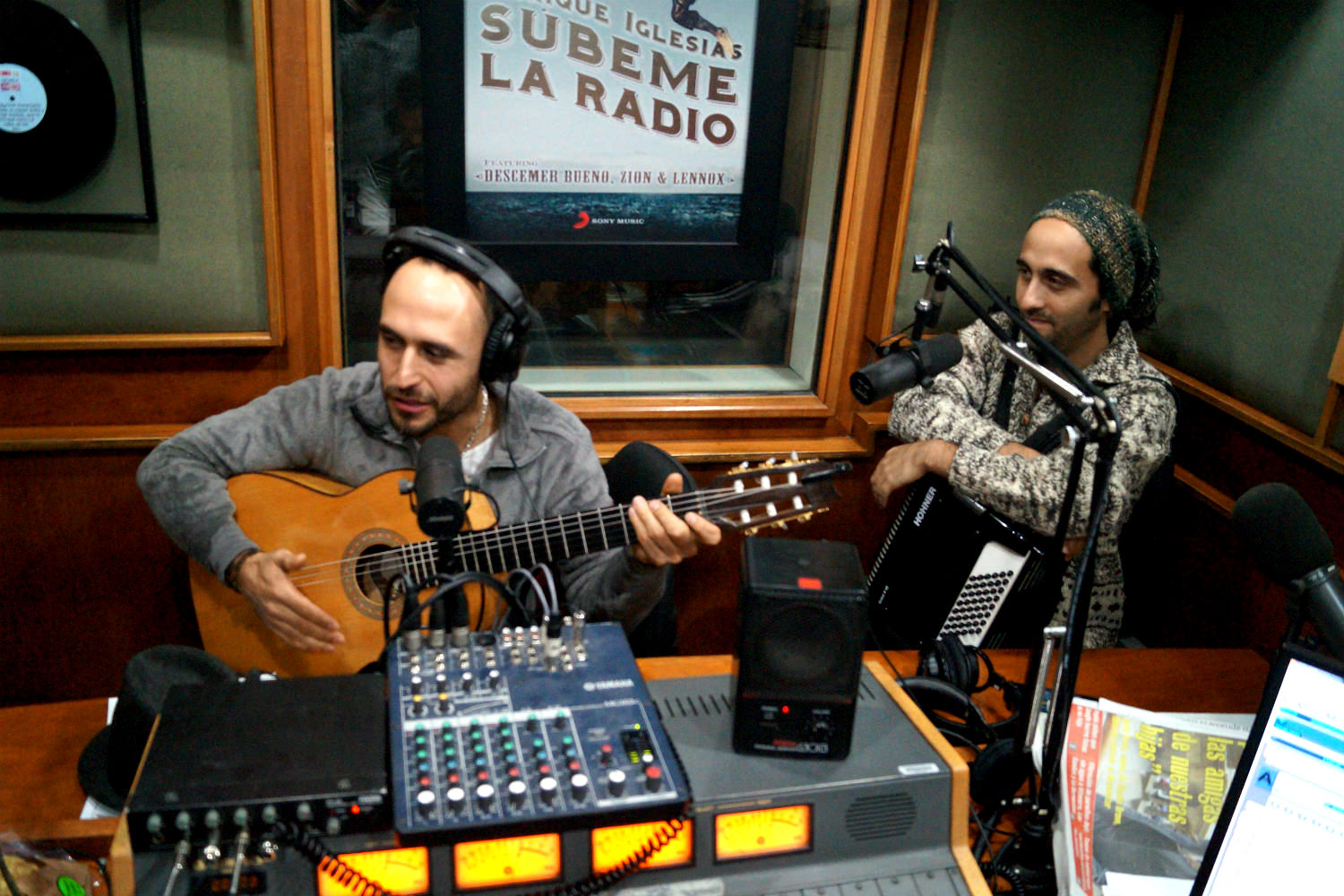 Los Vásquez en FMDOS