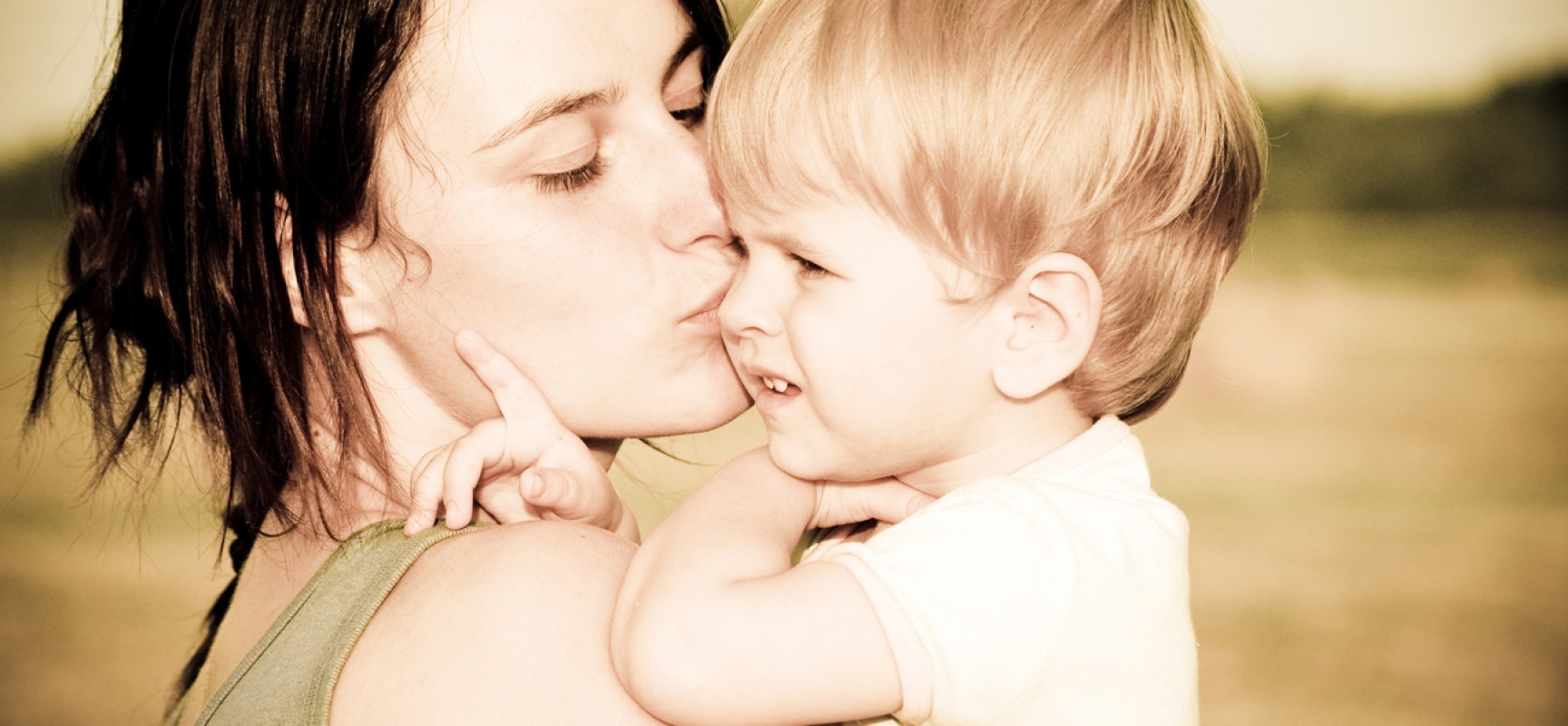 #MamáPrimero: La campaña para homenajear a las madres chilenas