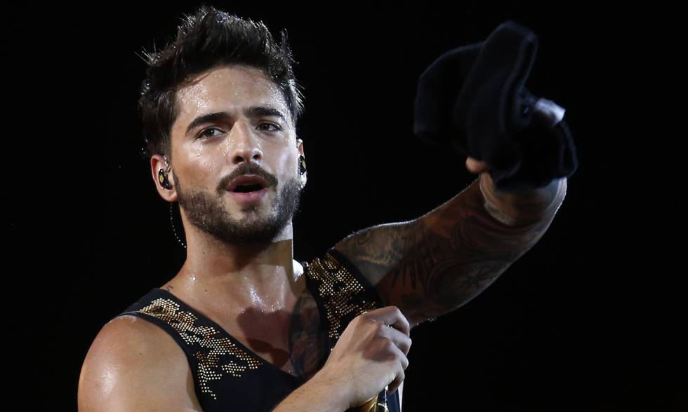 Maluma canta a capella su último éxito "Felices los 4"