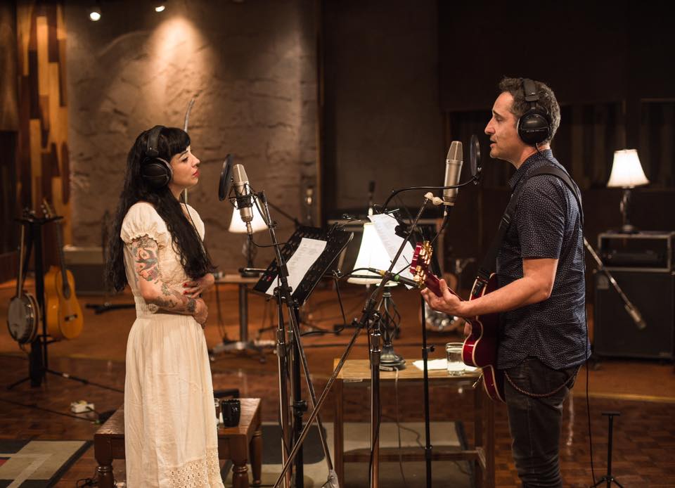 Mon Laferte será parte del nuevo disco de Jorge Drexler