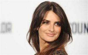 Penélope Cruz se viste de Donatella Versace para "American crime story"