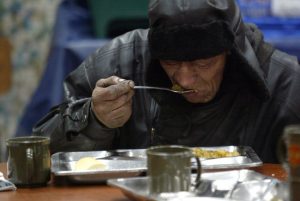 Región Metropolitana contará con 27 albergues en Plan de invierno 2017