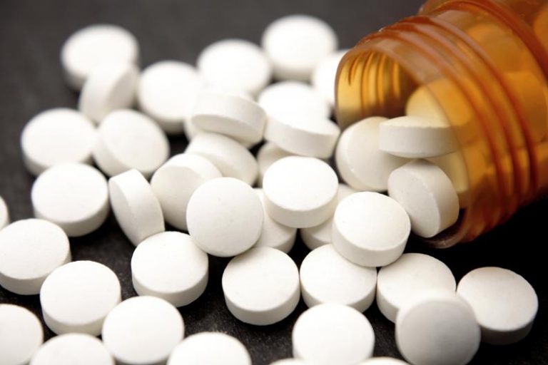 Tomar ibuprofeno puede causar impotencia sexual, alerta un estudio