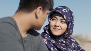 Con una chica musulmana como protagonista, John Legend estrena el video de "Surefire"