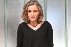 Amaya Forch llega al área dramática de TVN