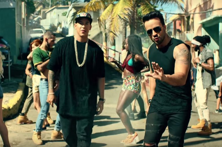 La fiebre de "Despacito" de Luis Fonsi se tomó ¡una iglesia!