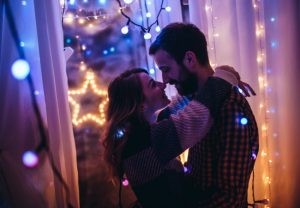 Consejos para cuando tú, tu pareja y tu ex se encuentran en la misma fiesta