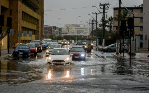 #FMDOSTeInforma Alerta roja por lluvias en Antofagasta y heladas matinales en zona centro sur del país