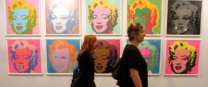 Llega a Chile la exposición: "Andy Warhol, ícono del arte pop"