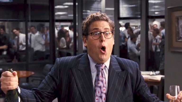 Interpreta A Donnie En El Lobo De Wall Street