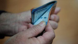 Revisa cómo puedes cobrar el dinero de los excesos de Fonasa