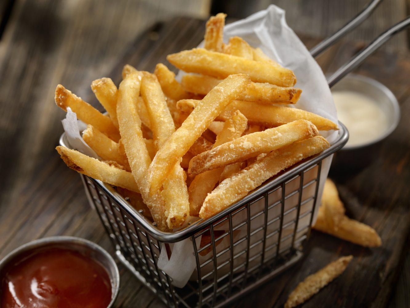 Estudio revela los peligros de comer papas fritas