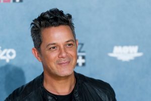 Alejandro Sanz se lució junto a varios artistas en la celebración de los 20 años de su disco "Más"