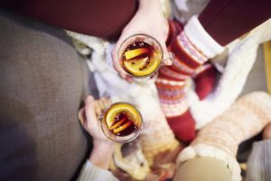 ¡Olvídate de las bajas temperaturas! 5 tragos calientes que debes preparar en un día de frío