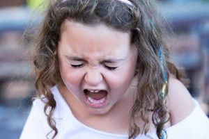 Esta es la respuesta de por qué los niños se portan peor con sus madres