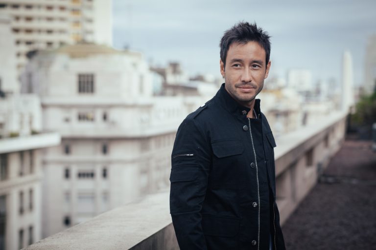 Luciano Pereyra estrena nueva versión "Me enamoré de ti"