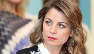 Ludwika Paleta sorprende con espectacular look a un mes y medio de haber sido madre