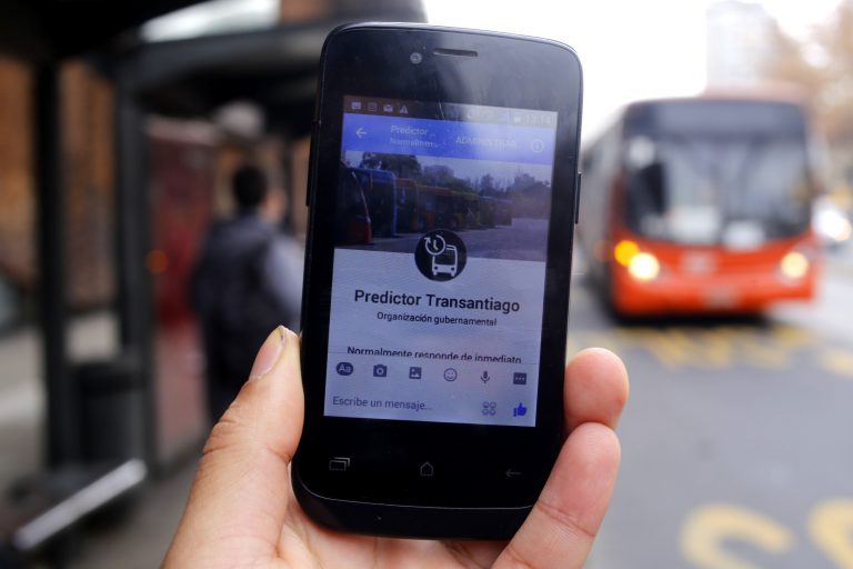 Messenger y Telegram ayudarán a saber cuándo llega un bus del Transantiago