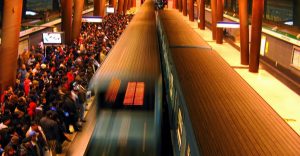 Problemas en el Metro de Santiago genera hasta 2 horas de retraso en viajes