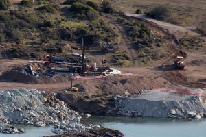 Refuerzan trabajos para tomar contacto con mineros atrapados en Aysén