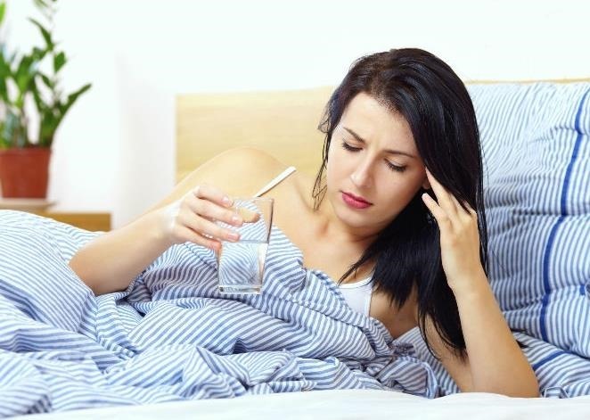 Combate la resaca con estos 4 consejos prácticos