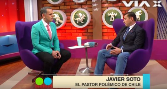 El violento y homofóbico ataque del Pastor Soto a José Miguel Villouta en plena entrevista