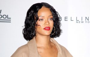 Rihanna es paparazzeada a los besos con guapo millonario de Arabia Saudita